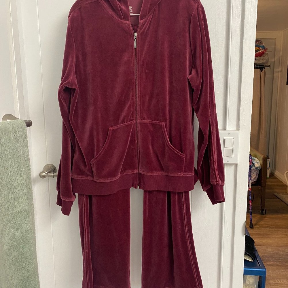 St Johns Bay Active Petite Sweatsuit Set Maroon Velour Comfy